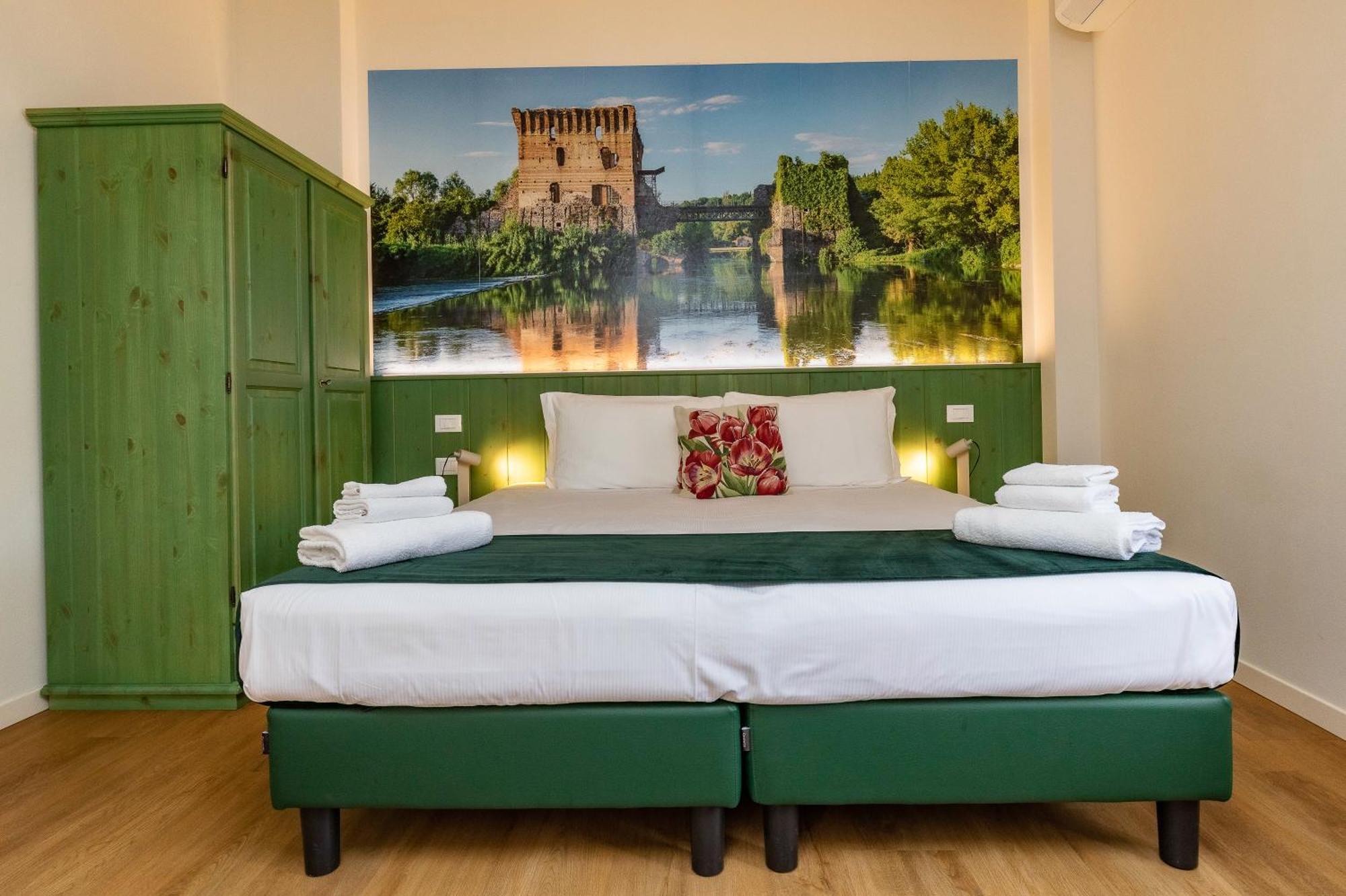 Locanda Il Cavallino Валеджо-суль-Минчо Экстерьер фото